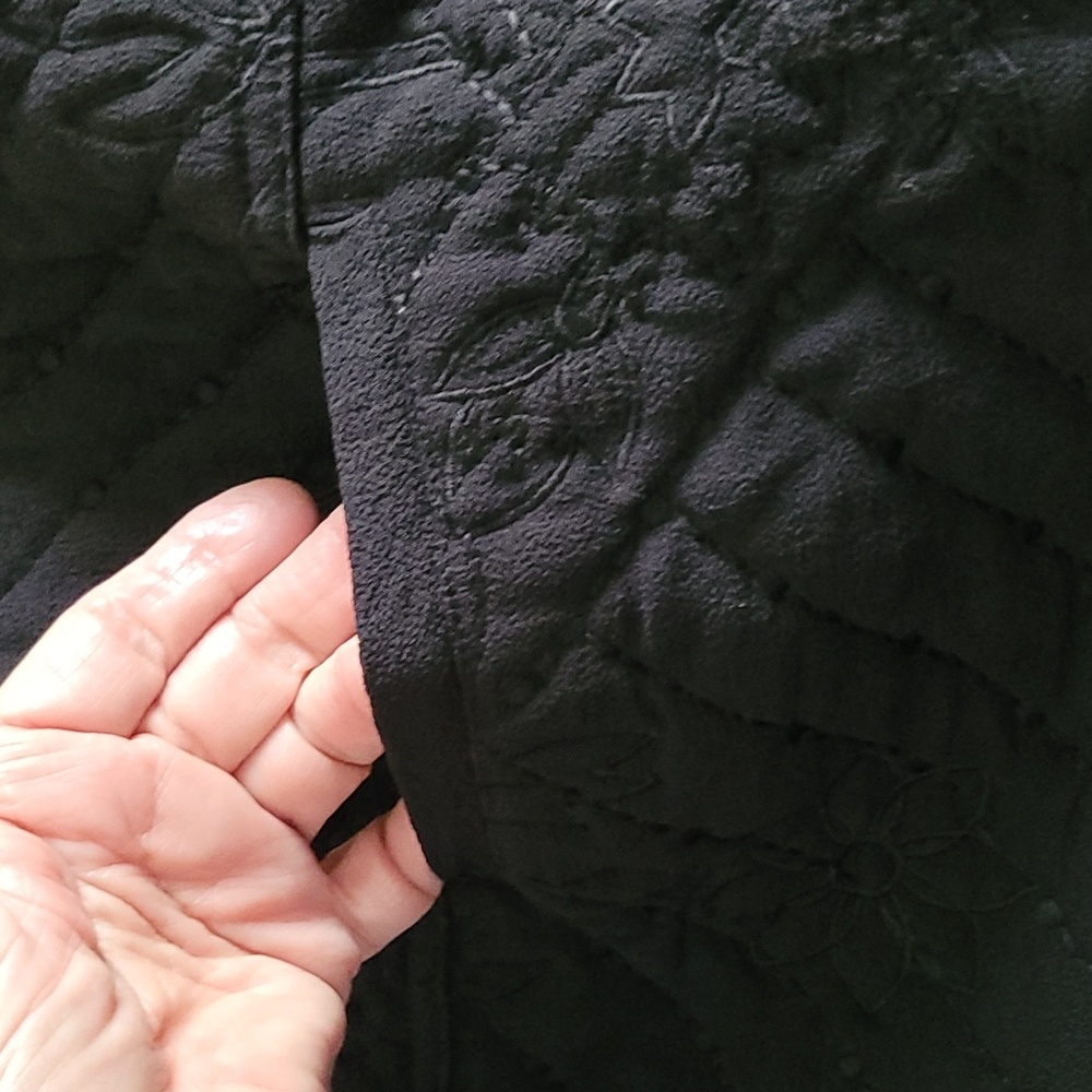 Chico's Design Artsy, Embroidered Black Vest 3=16/XL. - Picture 12 of 14